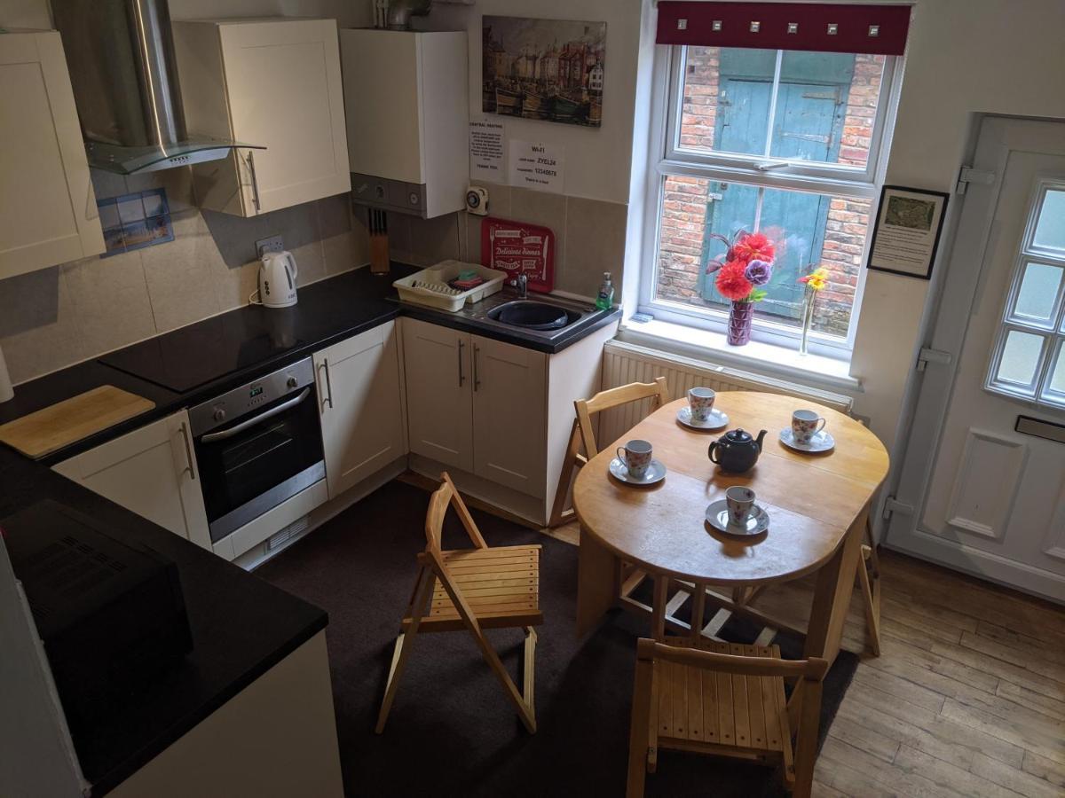 Endeavour Cottage Whitby Sleeps 6 エクステリア 写真