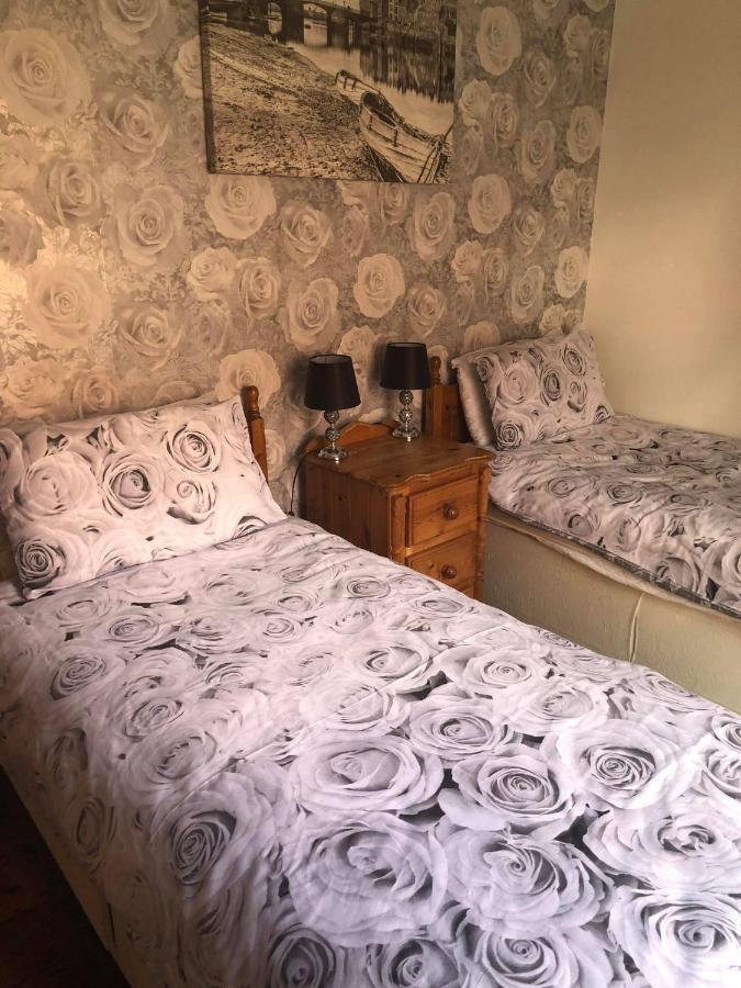 Endeavour Cottage Whitby Sleeps 6 エクステリア 写真