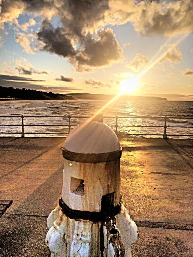 Endeavour Cottage Whitby Sleeps 6 エクステリア 写真