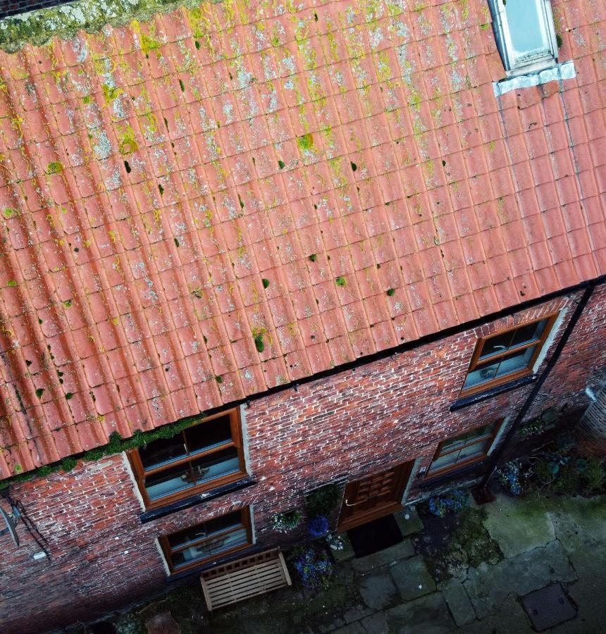 Endeavour Cottage Whitby Sleeps 6 エクステリア 写真